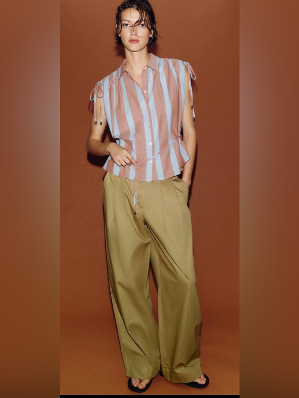 ZARA PLEATED BARREL PANTS